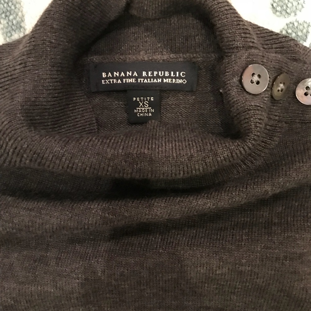 Banana Republic button turtleneck
